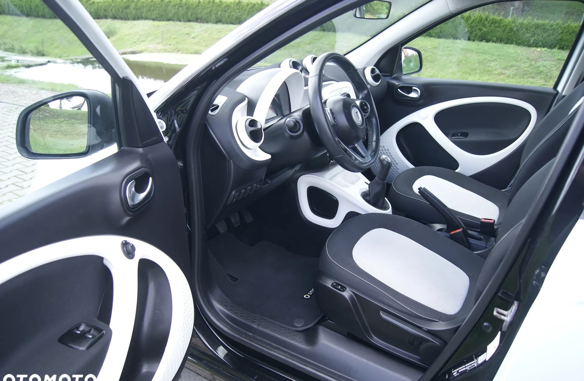 Smart Forfour cena 26000 przebieg: 175950, rok produkcji 2015 z Sierpc małe 191